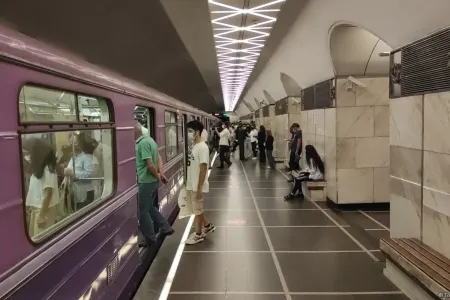 “28 May”da oturacaqlar niyə söküldü? - Video