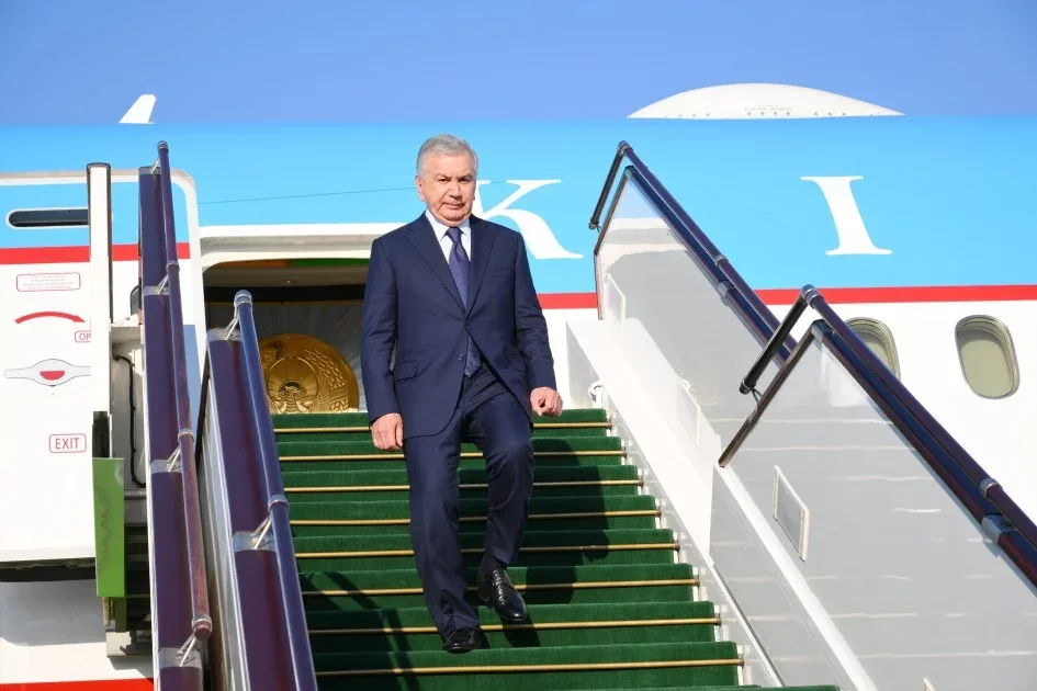 Mirziyoyev Qəbələdə belə qarşılandı - Foto