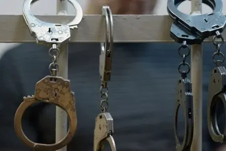 Bakıda şirkət işçisi sevgilisinin evinə hücum etdi – - HƏBS EDİLDİ