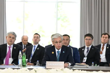 Tokayev Bəxtiyar Vahabzadədən sitat gətirdi