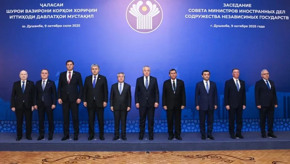 Ali diplomatlar Düşənbədə görüşdü - Foto