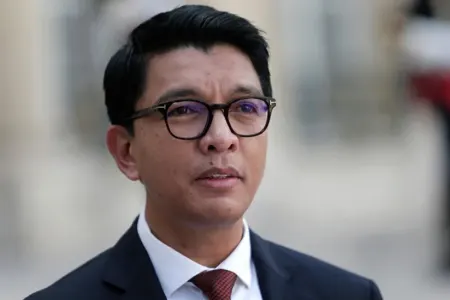 Hakimiyyətin zorla ələ keçirilməsinə cəhd edildiyini açıqladı