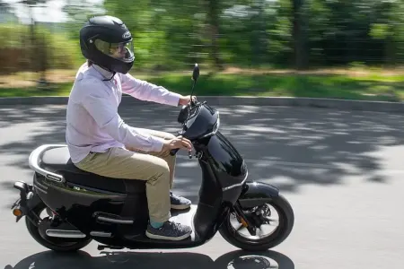 Moped idarə etmək üçün sürücülük vəsiqəsi - tələb olunacaq