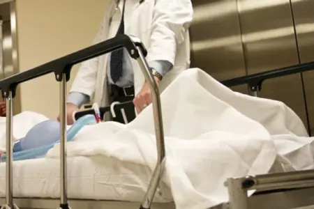 Bakıda yanıq xəsarətləri alan qadın öldü