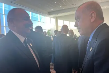 İki liderin səmimi görüşü - VİDEO