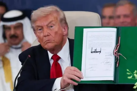 Qəzza ilə bağlı tarixi saziş imzalandı - Foto