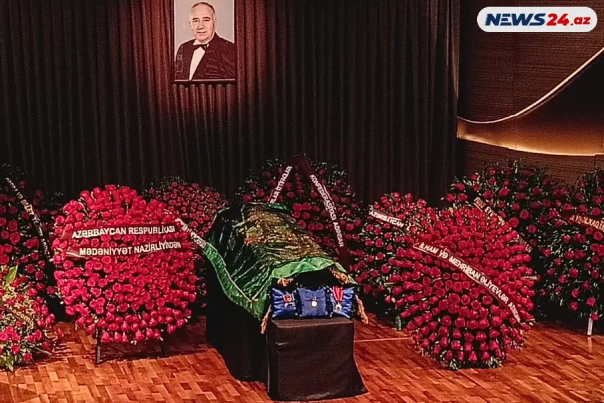 Prezident və xanımı vida mərasiminə əklil göndərdi - Foto