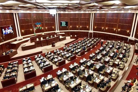 MM Prezident və xanımına təbrik məktubu ünvanladı