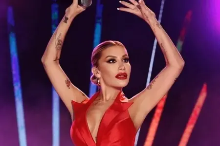 İrem Derici xəstəxanalıq oldu - Konsertini ləğv etdi