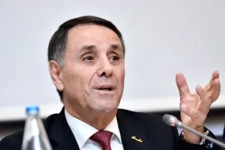 "Adamlar var idi, Mehdiyevin kabinetinin qarşısında saatlarla, günlərlə gözləyirdilər" - Novruz Məmmədov