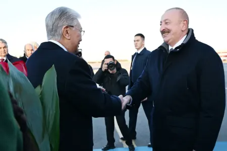 Prezident Qazaxıstandadır - Fotolar