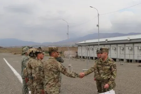 Hərbi prokuror xüsusi təyinatlılarla görüşdü - Fotolar