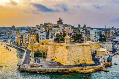 Torpağı yoxdur, amma bayrağı və pulu var – Dünyanın ən sirli dövləti