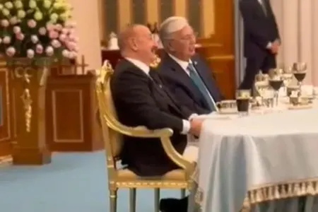 Ziyafətdə Heydər Əliyevin sevimli mahnısı ifa olundu, liderlər dinlədi - Video