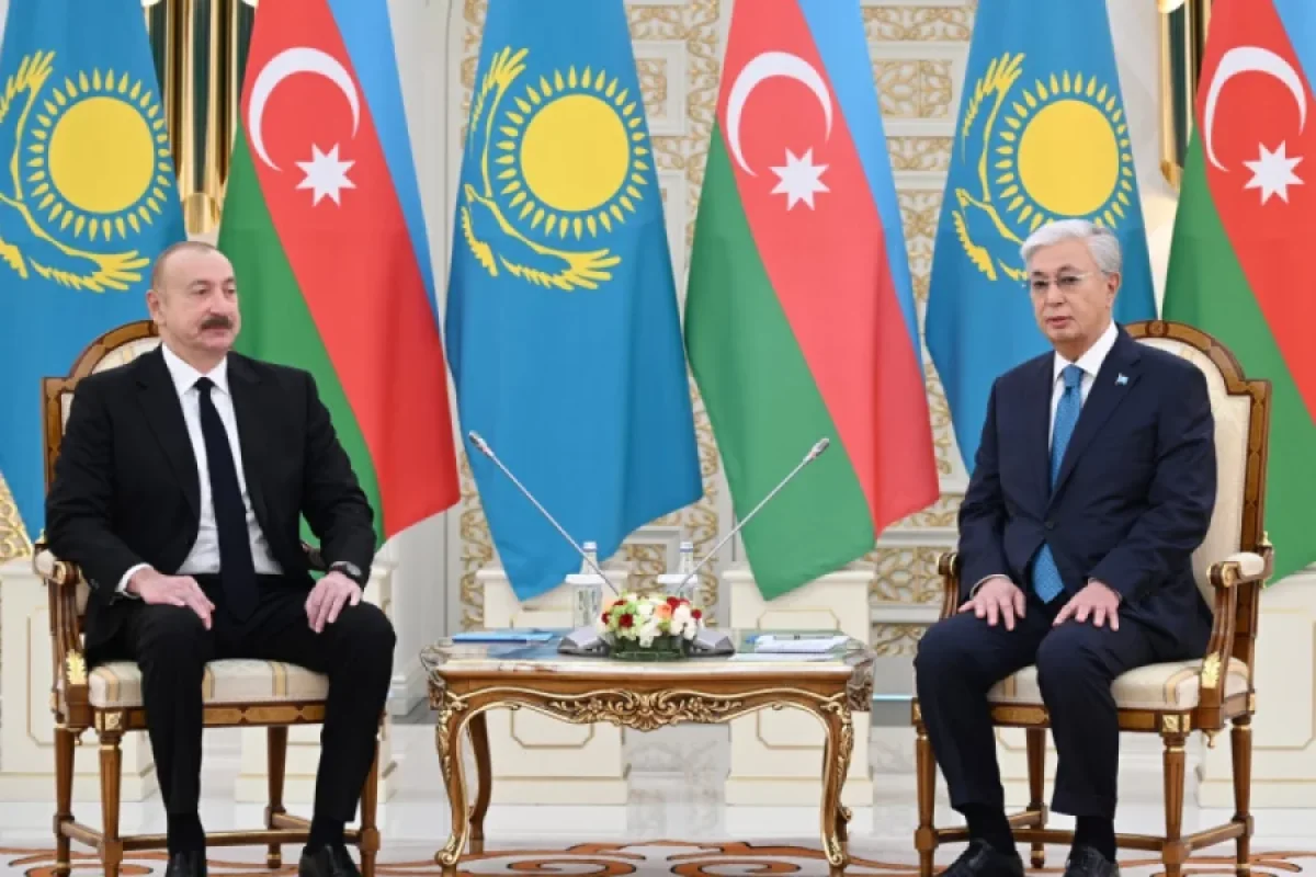 İlham Əliyev Tokayevi Azərbaycana dəvət etdi