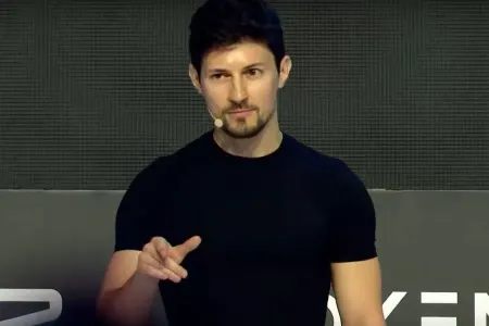 Luvrdan oğurlanan zinət əşyalarını almaq istəyir