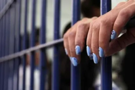 Ərini öldürüb həyətdə basdırıbmış...