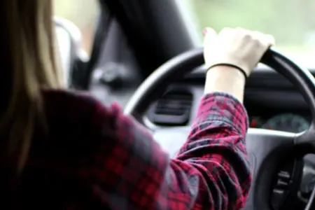 111 qadın taksi sürücüsüdür - Yaxınlarda avtobus da sürəcəklər