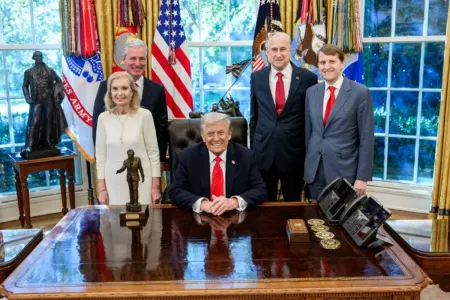 Tramp “Sülh Memarı” mükafatına layiq görüldü