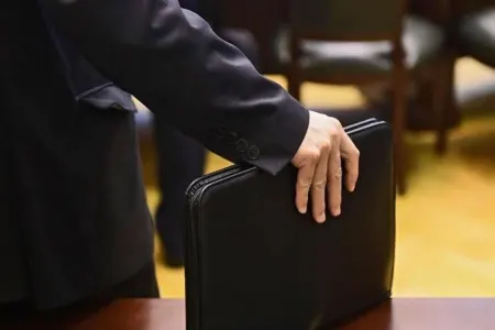 Məktəb direktoru nöqsanlara görə işdən çıxarıldı