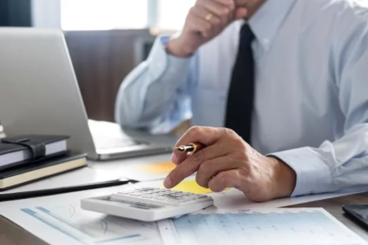 Aylıq gəliri 8 min manatdan çox olanlar sosial vergini fərqli formada ödəyə bilər