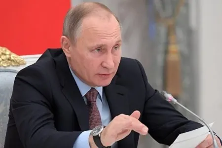 Putin Trampla görüşün təxirə salındığını açıqladı