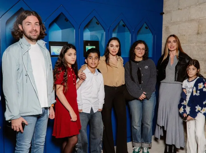 Leyla Əliyeva Əminə ilə sərgidə... - Fotolar