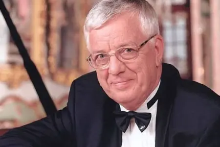 “Milyon qırmızı qızılgül”ün müəllifi xəstəxanaya yerləşdirildi