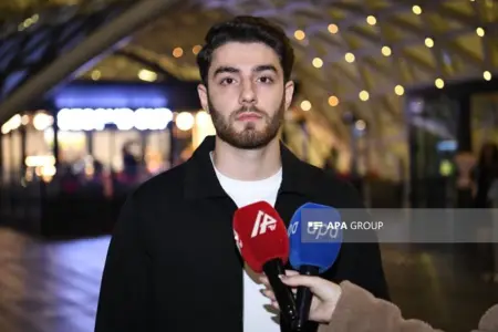 Rusiyada azadlığa buraxılan Yusif Xəlilov ailəsi ilə Bakıya gəldi - Oğlundan açıqlama