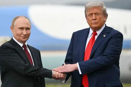 Trampdan mesaj: "Bəsdir artıq!" 