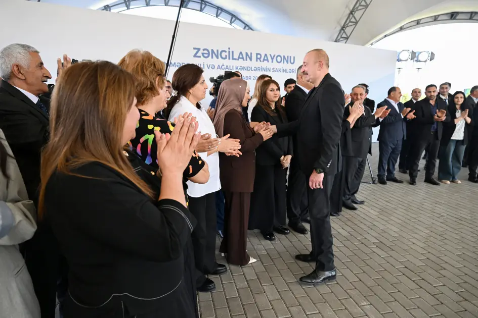 İlham Əliyev onlarla da görüşdü - Fotolar