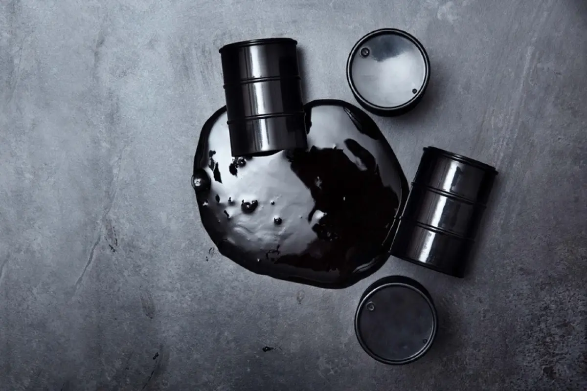 Azərbaycan neftinin qiyməti 65 dollara düşdü