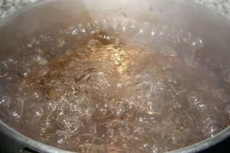 Şəmkirdə dəhşət: azyaşlı qız qaynar suda yandı