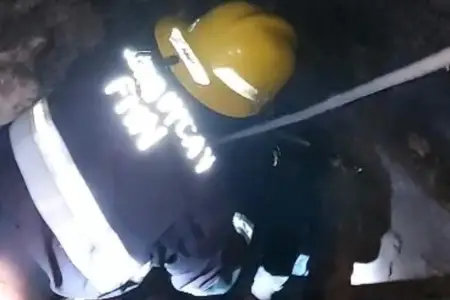 Quyuya düşüb xəsarətlər alan şəxs xilas edildi