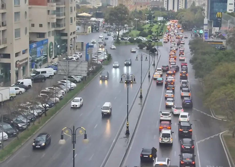 Hazırda Bakı yolları - Foto