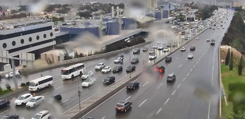 Hazırda Bakı yolları - Foto