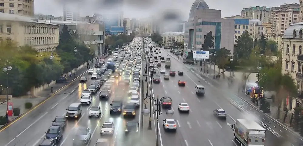 Hazırda Bakı yolları - Foto