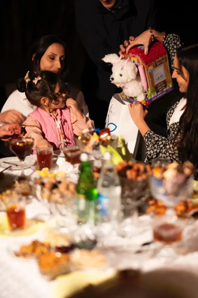 Leyla Əliyeva “Gənc arıçı” layihəsinin iştirakçısı ilə görüşdü - Fotolar