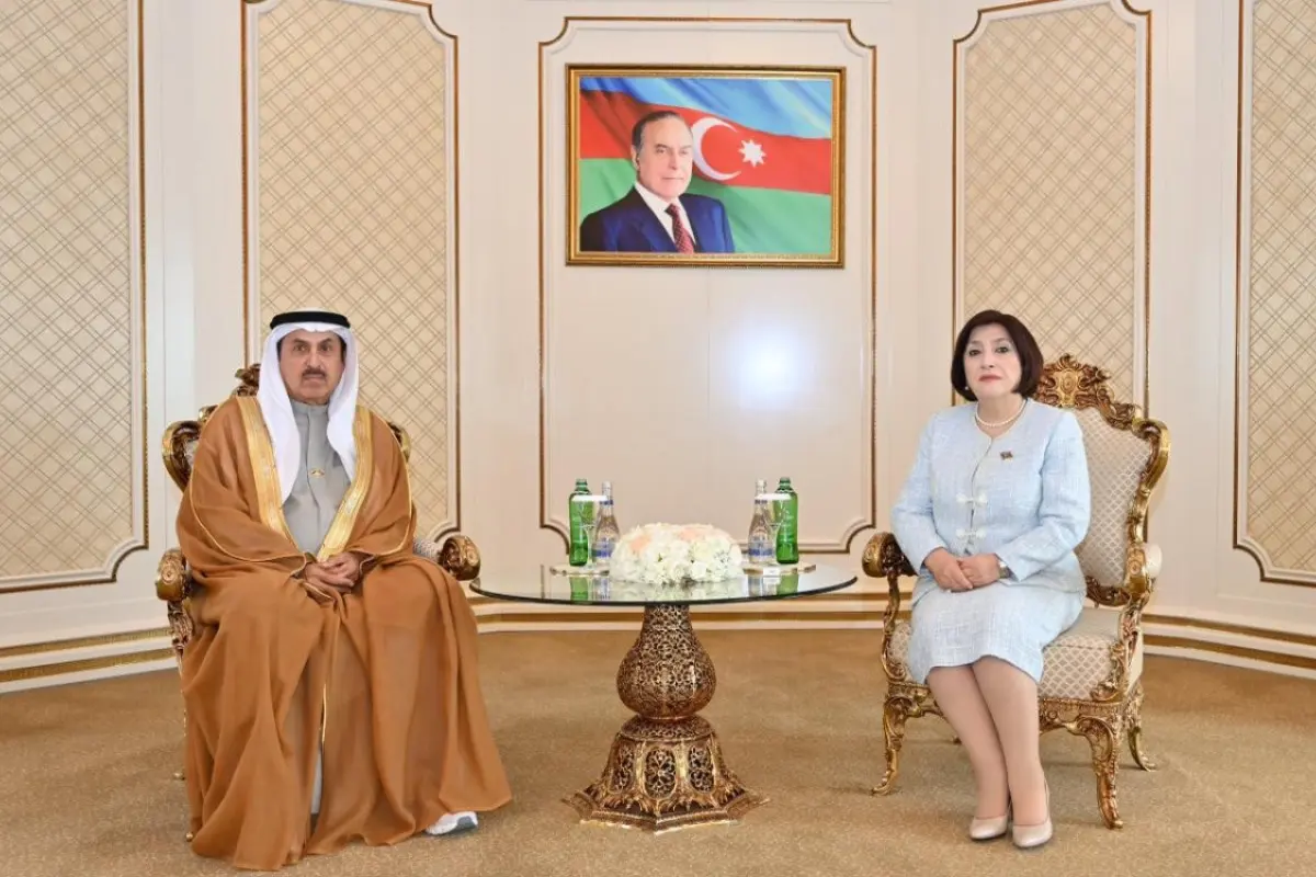 Sahibə Qafarova Qobaşla müzakirə apardı