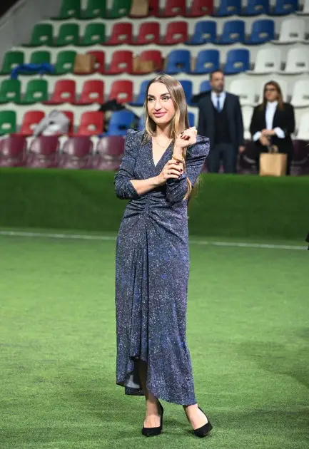 Prezidentin qızları və gəlini minifutbol turnirini izlədi