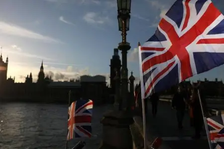 19 uşaqlı britaniyalı milyonçunun sərvəti təmizlikçisinə qaldı