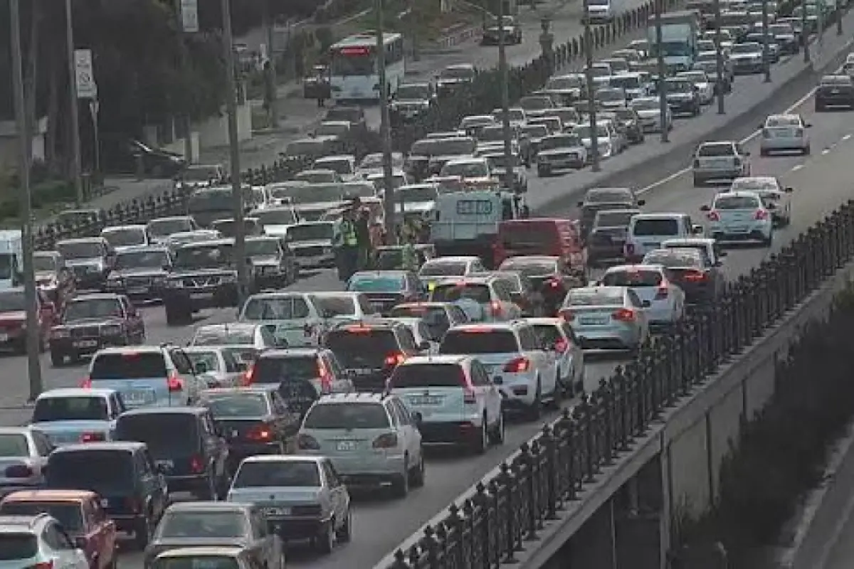 Bakıda tıxac olan yolların siyahısı