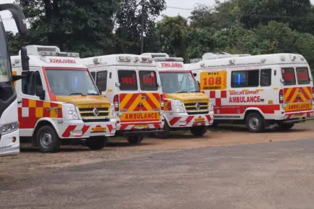 Yük maşını ilə avtobus toqquşdu: Çox sayda ölü var - Bu ölkədə