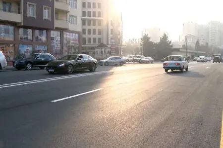 Bu yoldan keçərkən diqqətli olun 