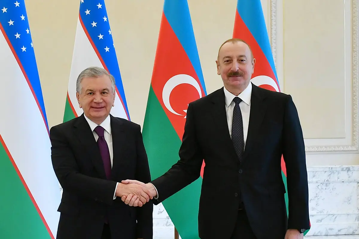 Mirziyoyev Prezidenti təbrik etdi