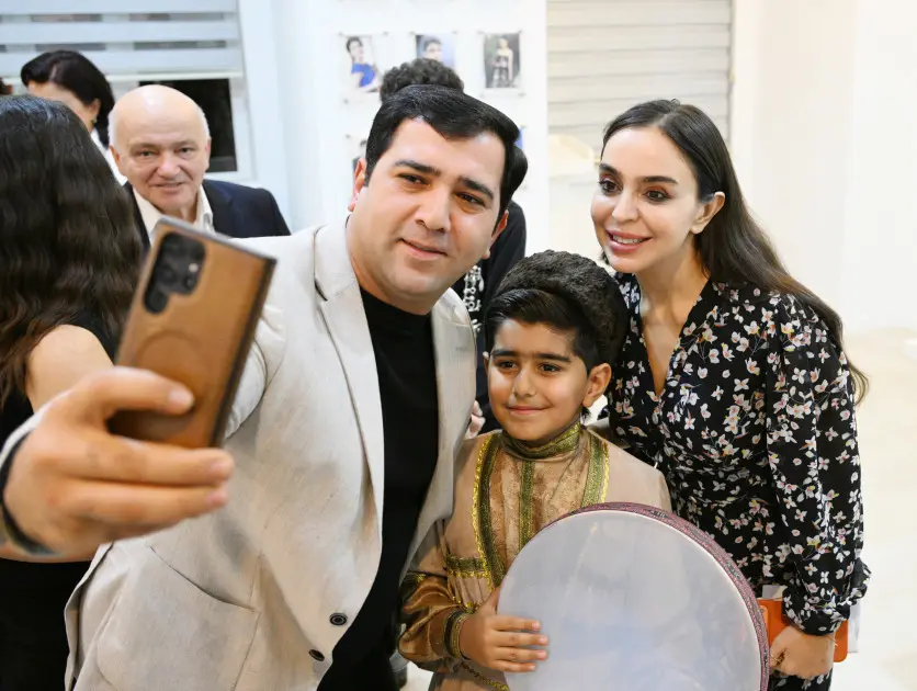 Leyla Əliyeva Bülbül adına Orta İxtisas Musiqi Məktəbində olub