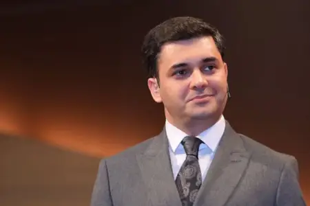 Zəfər paradının aparıcısı o olacaq