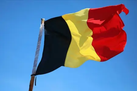 Belçikada hərbi baza yaxınlığında: Şübhəli cihazlar