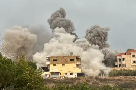 İsrail Livanın cənubuna hava zərbələri endirdi