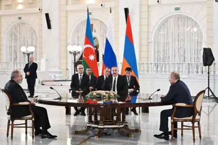 "Üçtərəfli sazişlər qüvvədə qalır" - Rusiya XİN